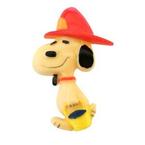 vtg 70s AVIVA Snoopy Fireman Peanuts brooch pin
